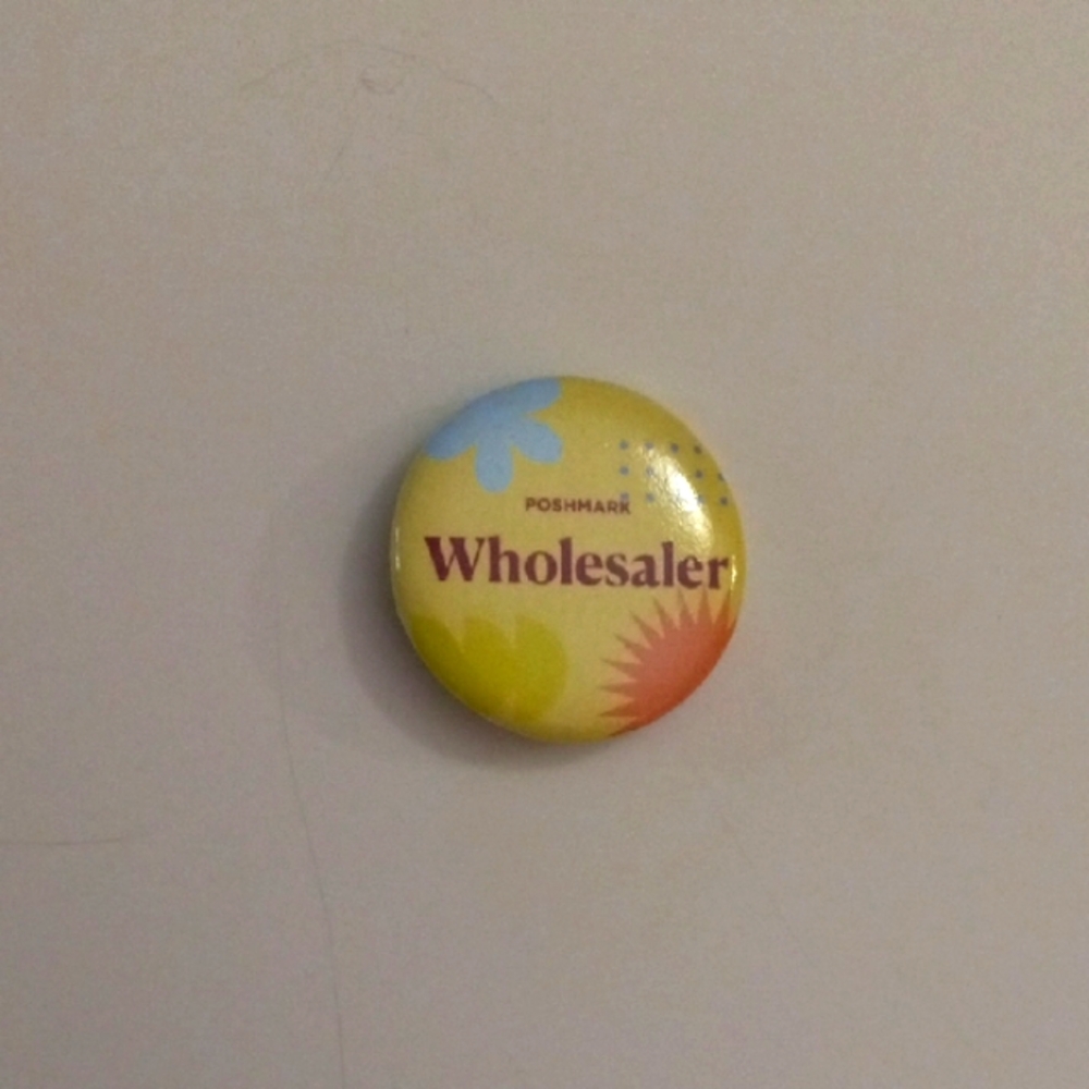 Poshmark PoshFest 2024 Wholesaler Floral Pin